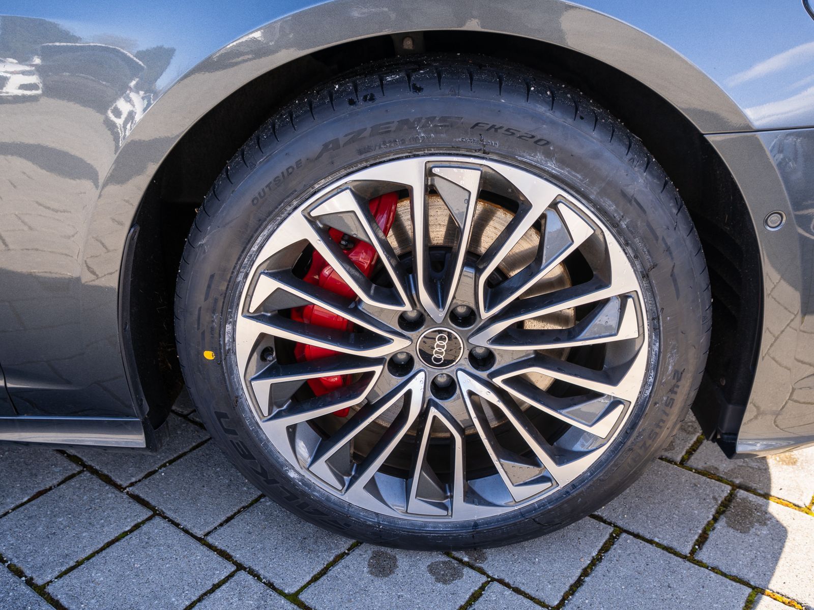 Fahrzeugabbildung Audi A6 Avant S line 55TFSI e quattro Stronic B&O AHK