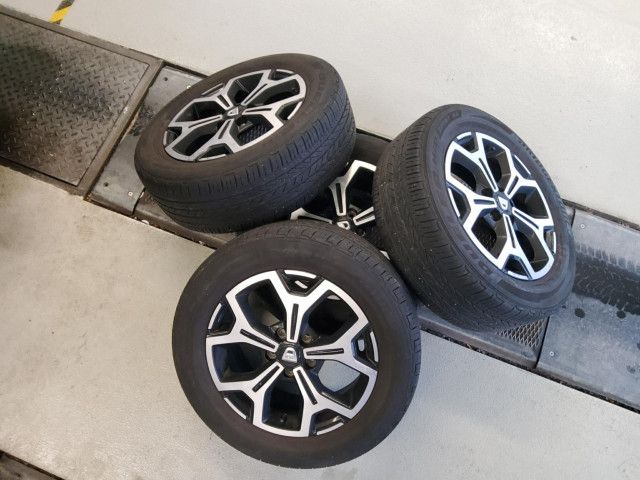 Fahrzeugabbildung Dacia Duster II Prestige 2WD 1.2TCe PDC NAVI Klima RFK