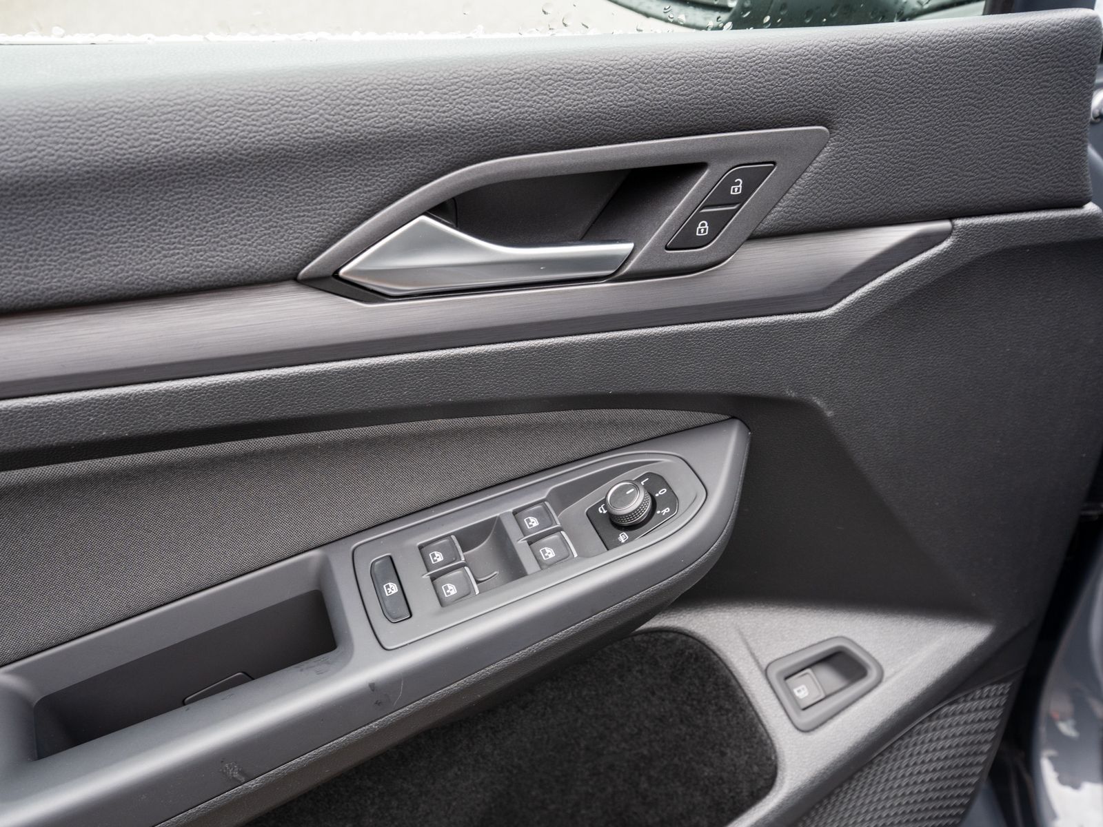 Fahrzeugabbildung Volkswagen Golf Style 1.4 eHybrid DSG LED NAVI RFK SHZ HUD