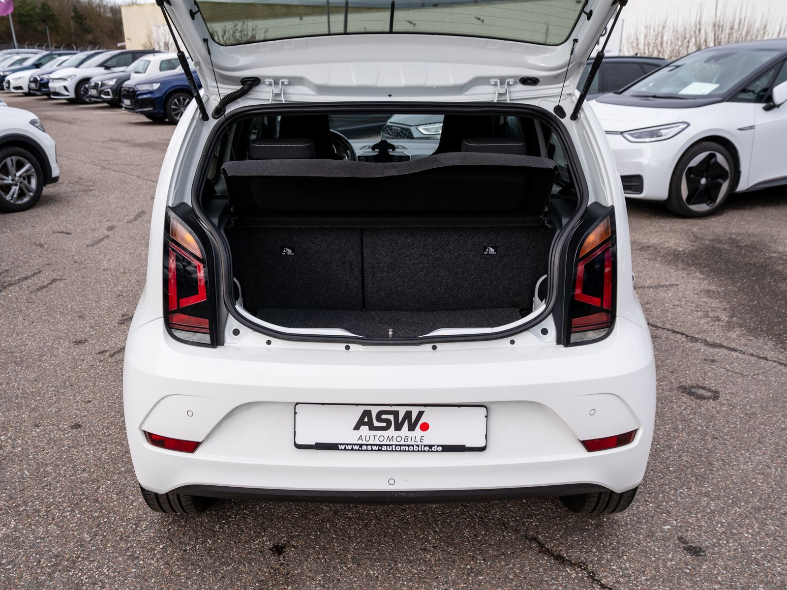 Fahrzeugabbildung Volkswagen up! move up! Active 1.0 Klimaauto RFK PDC SHZ