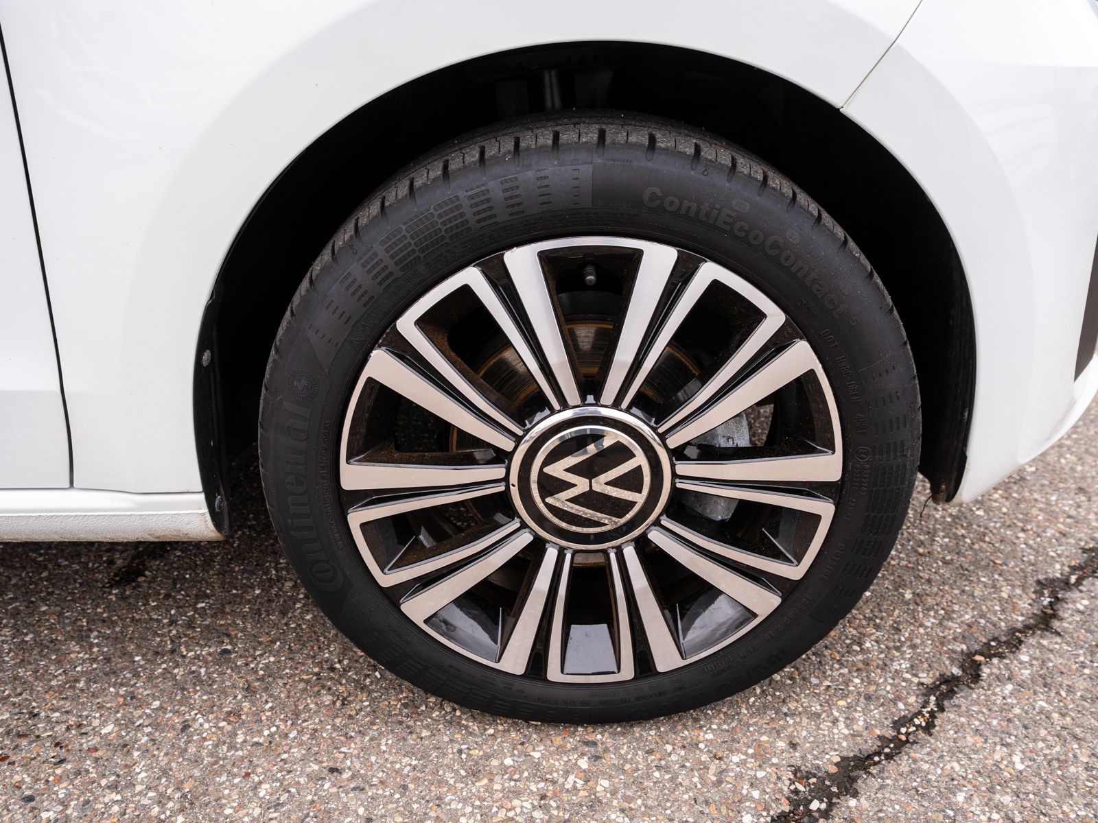 Fahrzeugabbildung Volkswagen up! move up! Active 1.0 Klimaauto RFK PDC SHZ