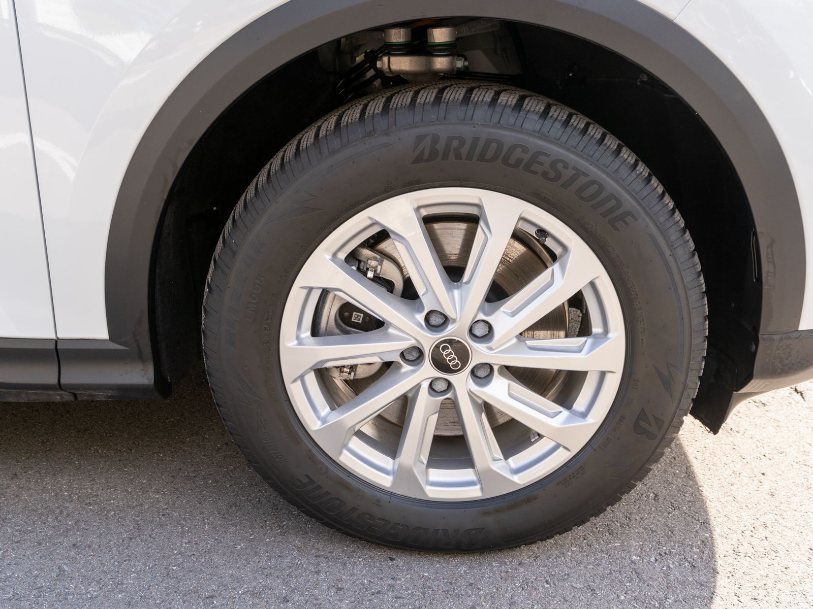 Fahrzeugabbildung Audi Q5 SUV TDI quattro Stronic LED NAVI PANO RFK AHK