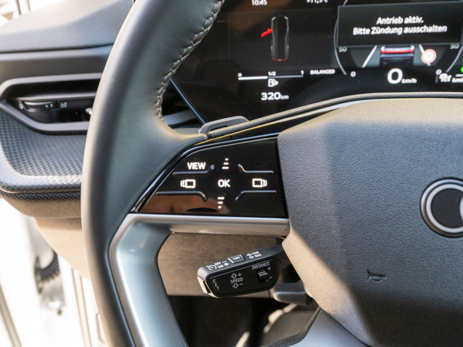 Fahrzeugabbildung Audi Q5 SUV TDI quattro Stronic LED NAVI PANO RFK AHK