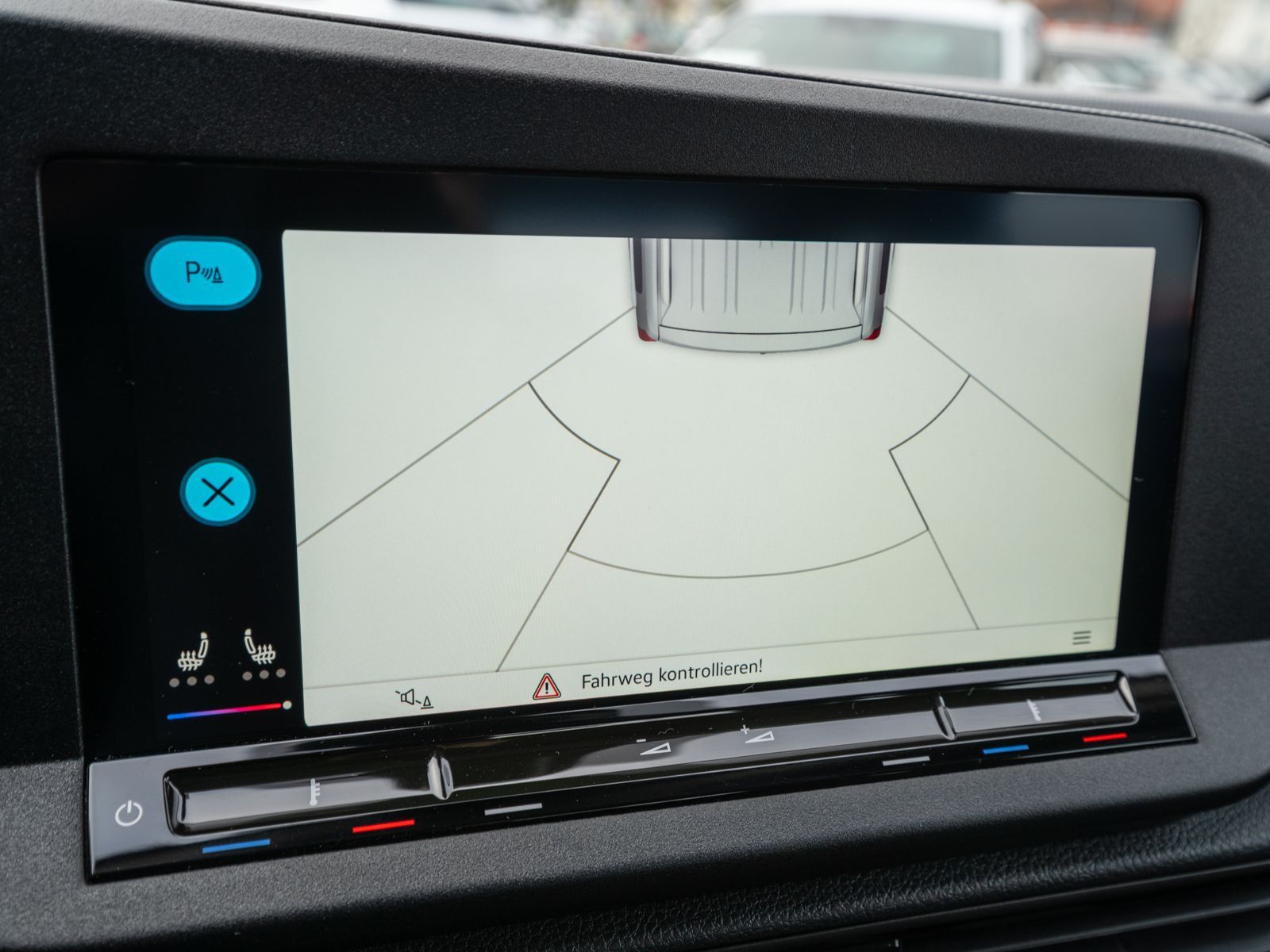 Fahrzeugabbildung Volkswagen Caddy 1.5 TSI Navi PDC Sitzheizung Tempomat