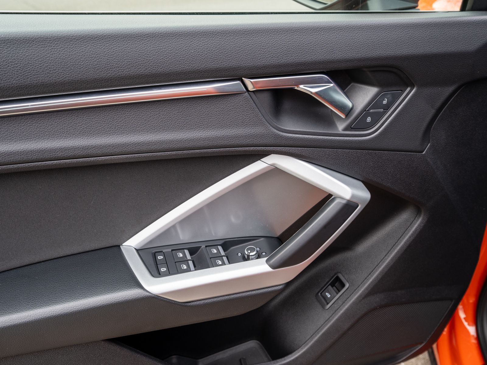 Fahrzeugabbildung Audi Q3 Sportback 35TFSI Stronic LED Navi 360° SHZ VC