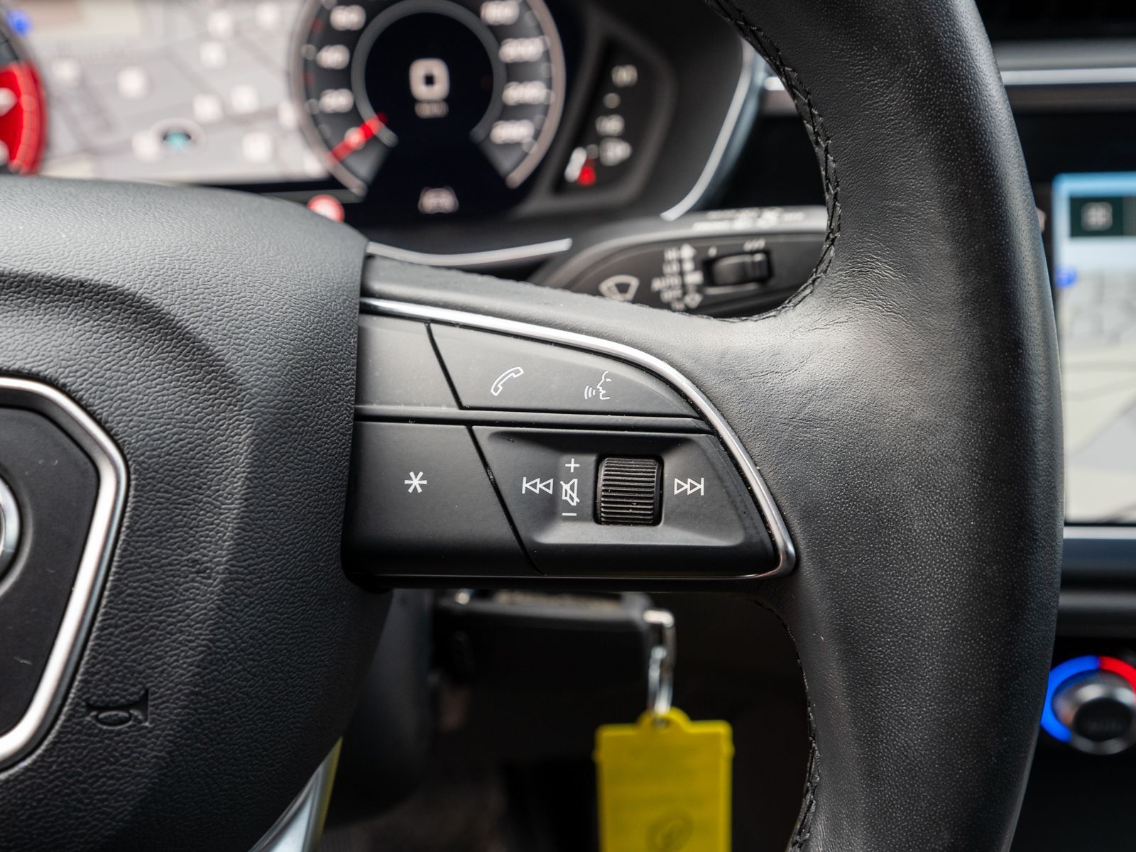 Fahrzeugabbildung Audi Q3 Sportback 35TFSI Stronic LED Navi 360° SHZ VC