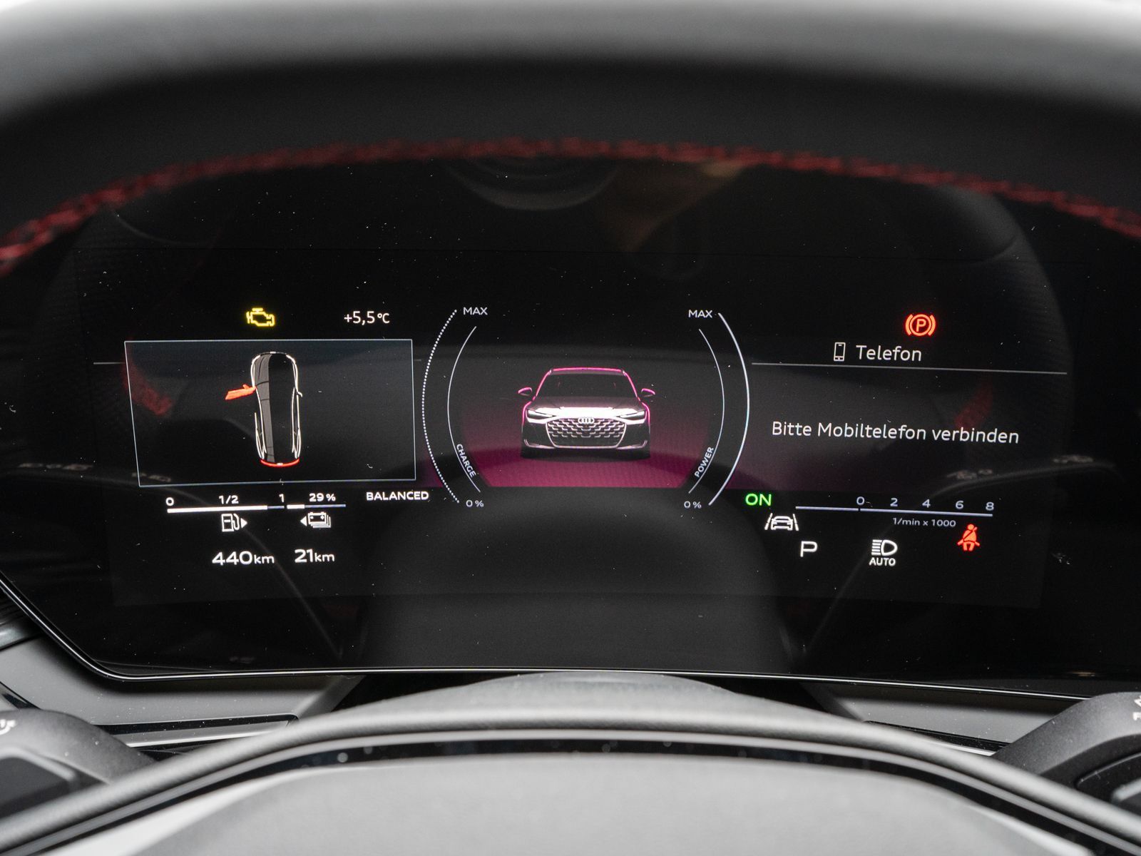 Fahrzeugabbildung Audi A6 Avant e-hybrid quattro Panoramadach AHK