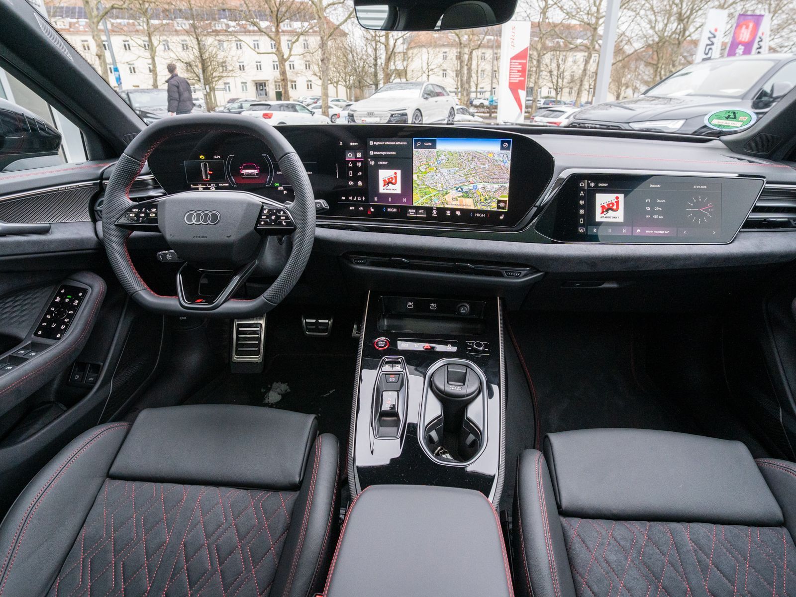 Fahrzeugabbildung Audi A6 Avant e-hybrid quattro Panoramadach AHK