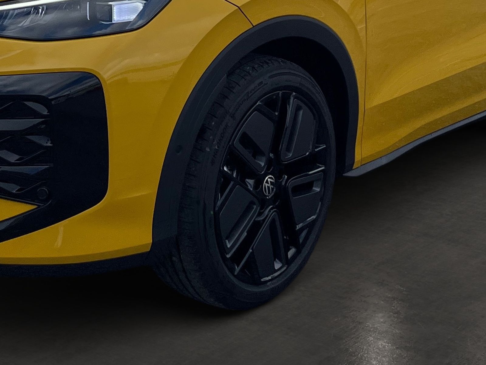 Fahrzeugabbildung Volkswagen T-Roc R-Line 1.5 eTSI 110 kW (150 PS) DSG