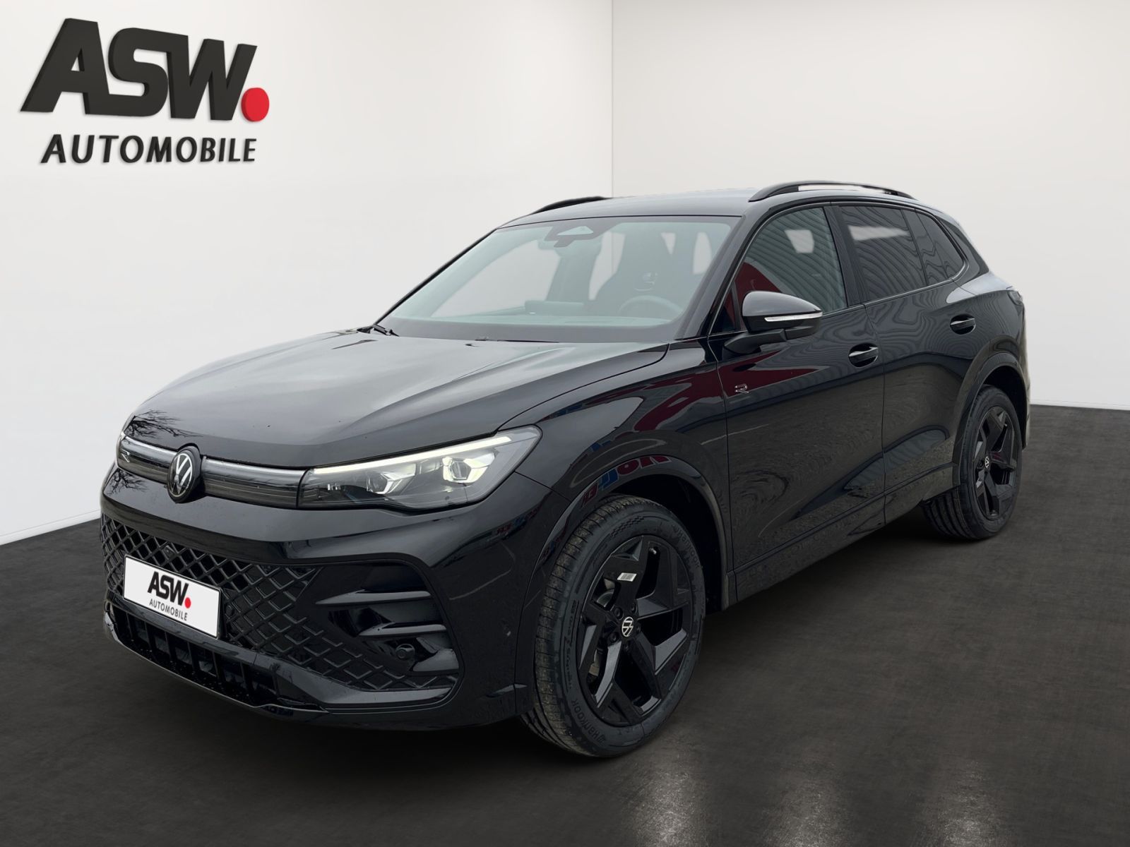 Fahrzeugabbildung Volkswagen Tiguan R-Line 1.5 eTSI DSG AHK HeadUp ParkAssist