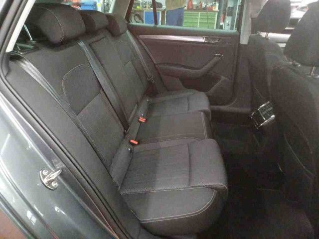 Fahrzeugabbildung SKODA Superb Combi Style 2,0 TDI DSG Navi AHK Pano ACC