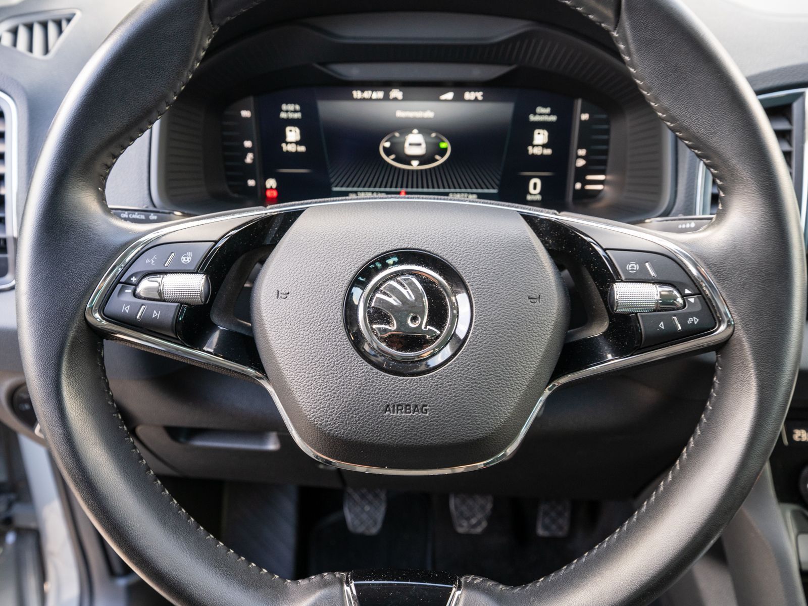 Fahrzeugabbildung SKODA Karoq Style 1.5 TSI Matrix Navi 360° SHZ GRA