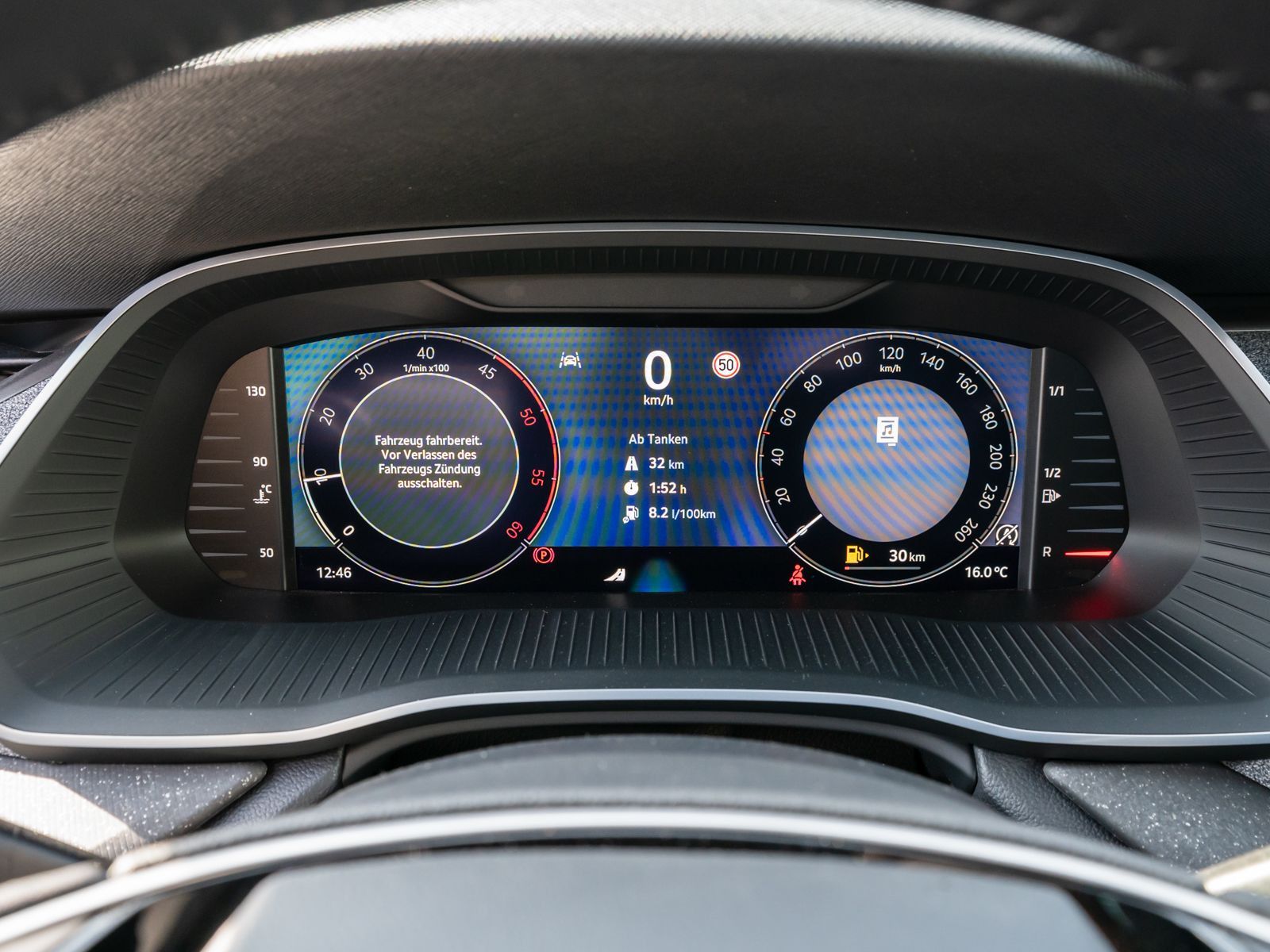 Fahrzeugabbildung SKODA Octavia Combi Selection 2.0TDI LED NAVI PANO AHK