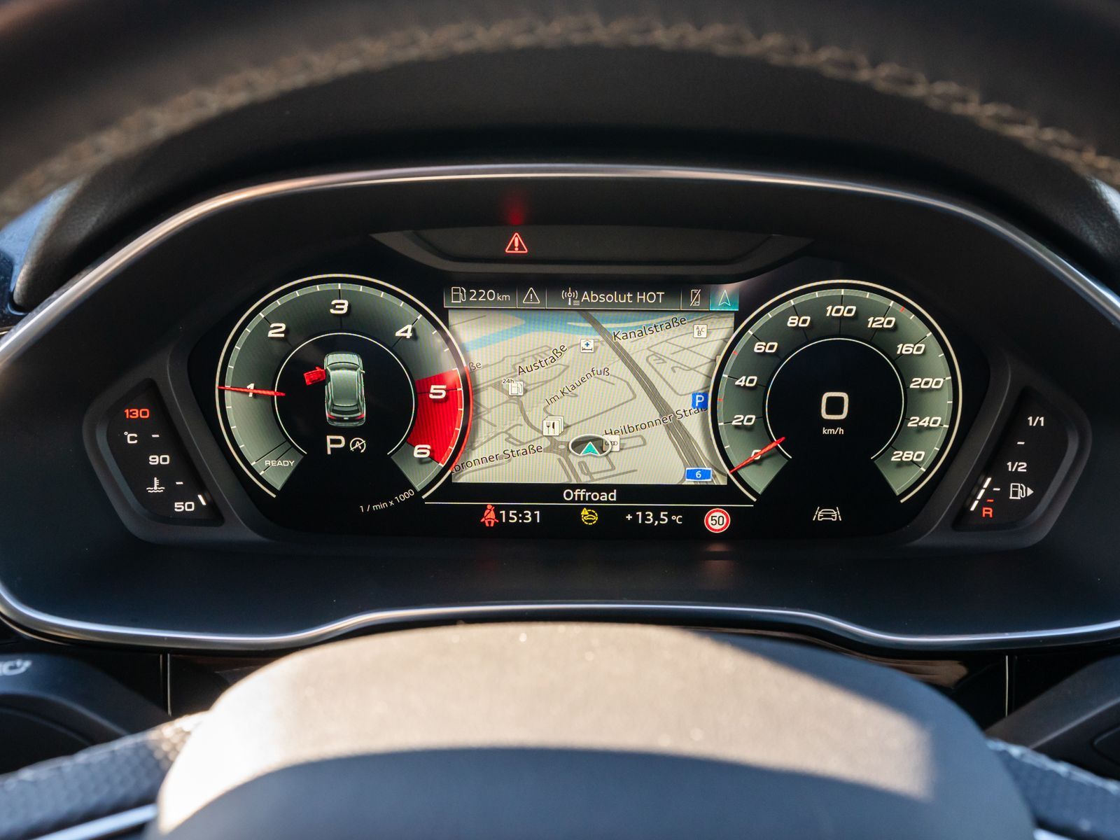 Fahrzeugabbildung Audi Q3 S line 35TDI quattro S tronic AHK LED NAVI VC