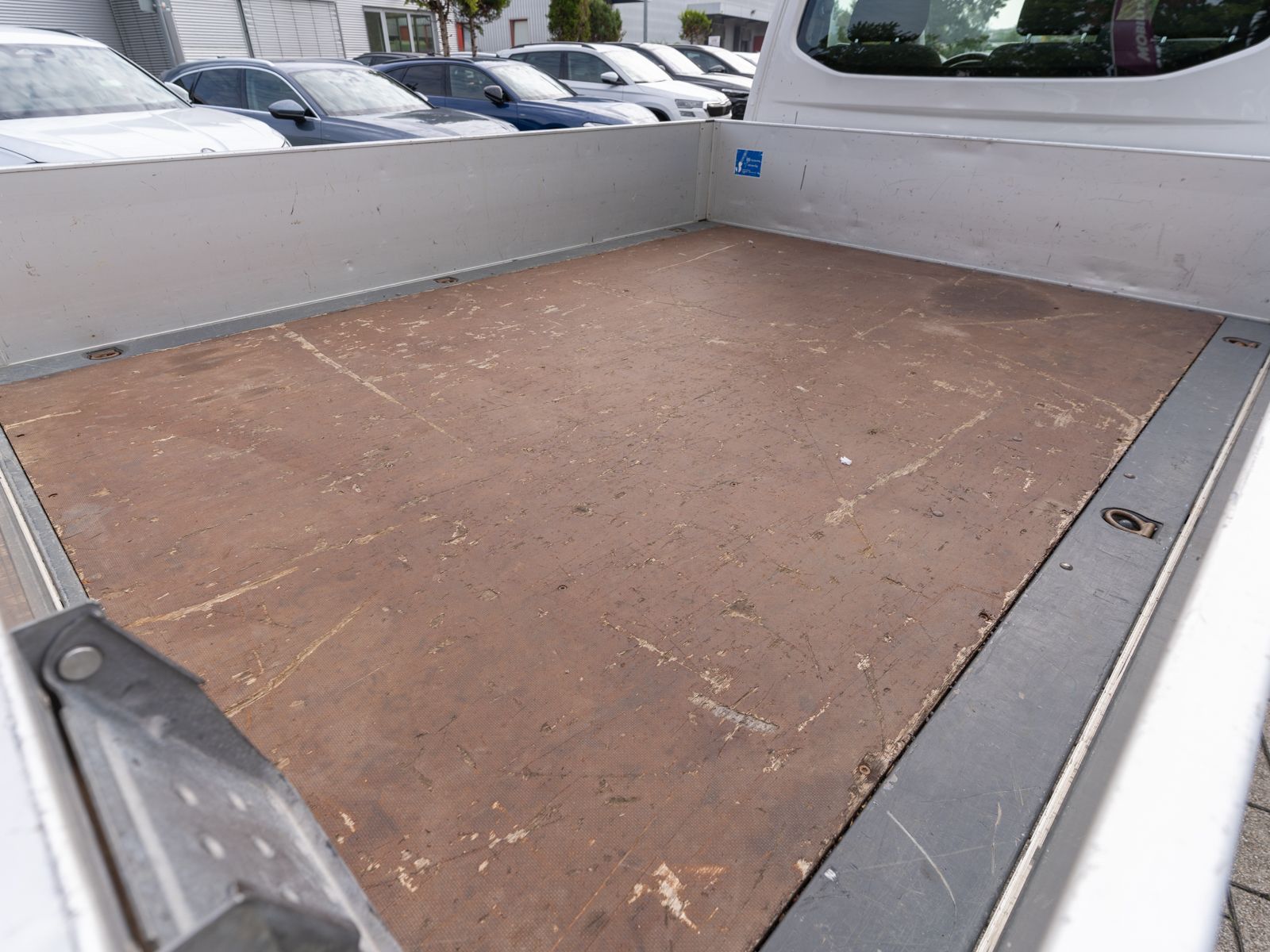 Fahrzeugabbildung Volkswagen T6 Pritsche EIKA 2.0 TSI 6-Gang Anhängerkupplung