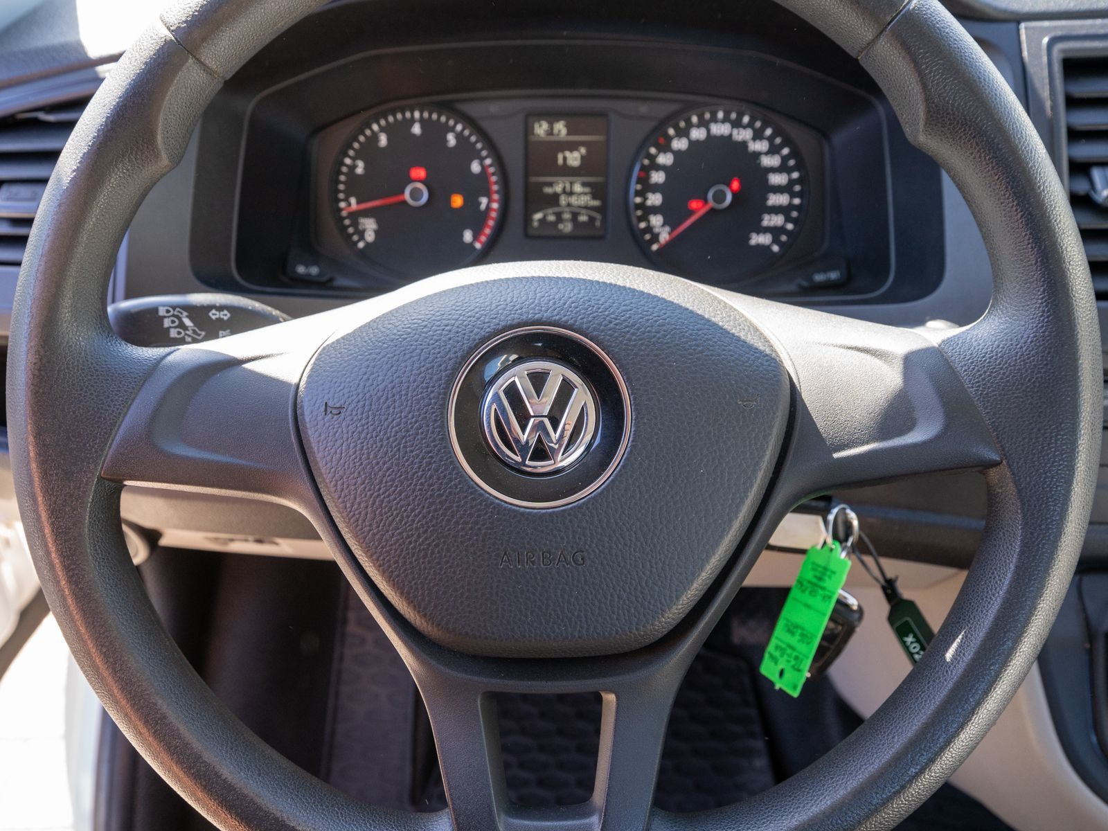 Fahrzeugabbildung Volkswagen T6 Pritsche EIKA 2.0 TSI 6-Gang Anhängerkupplung