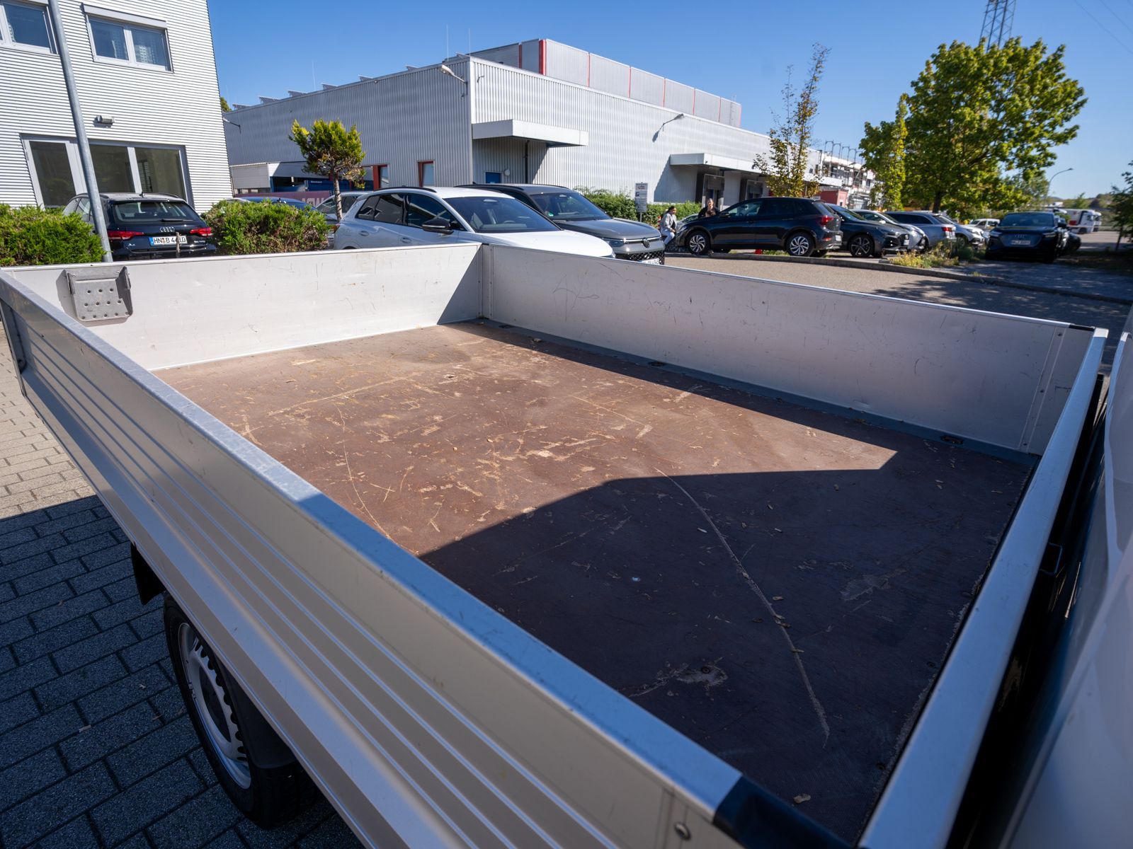 Fahrzeugabbildung Volkswagen T6 Pritsche EIKA 2.0 TSI 6-Gang Anhängerkupplung
