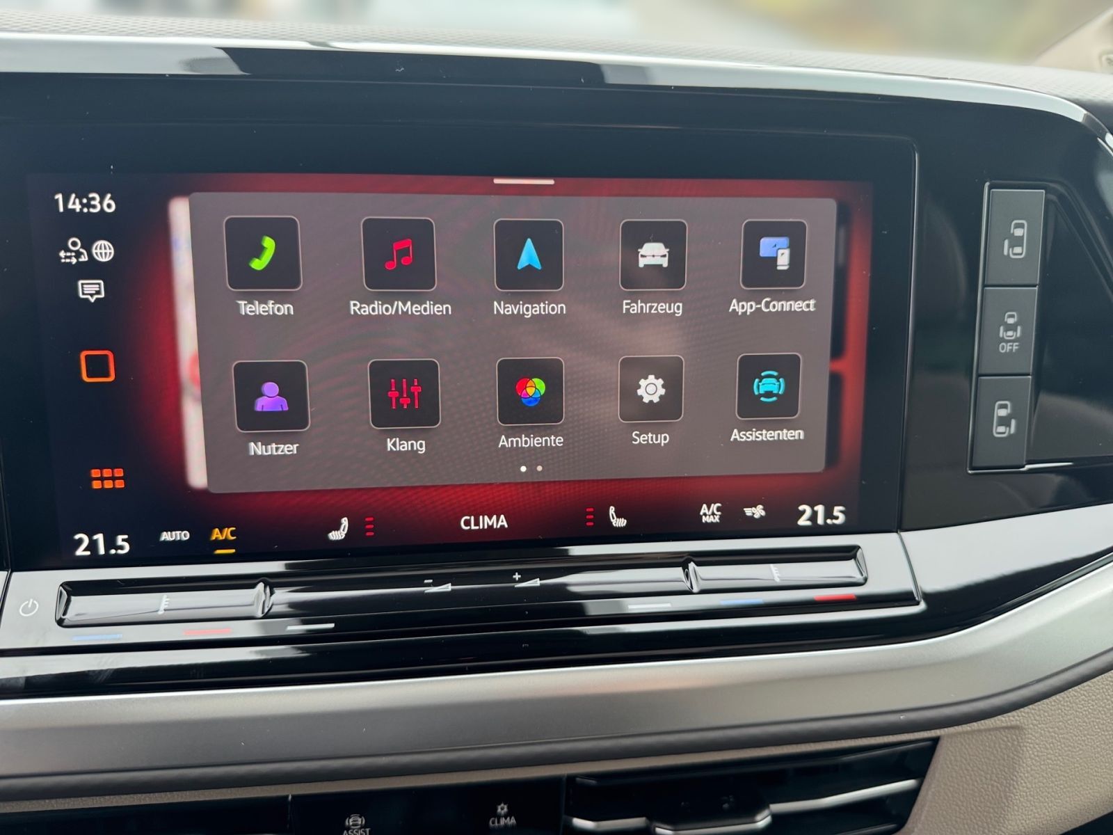 Fahrzeugabbildung Volkswagen Multivan 2.0 TSI Goal AHK PANO NAVI AREA VIEW