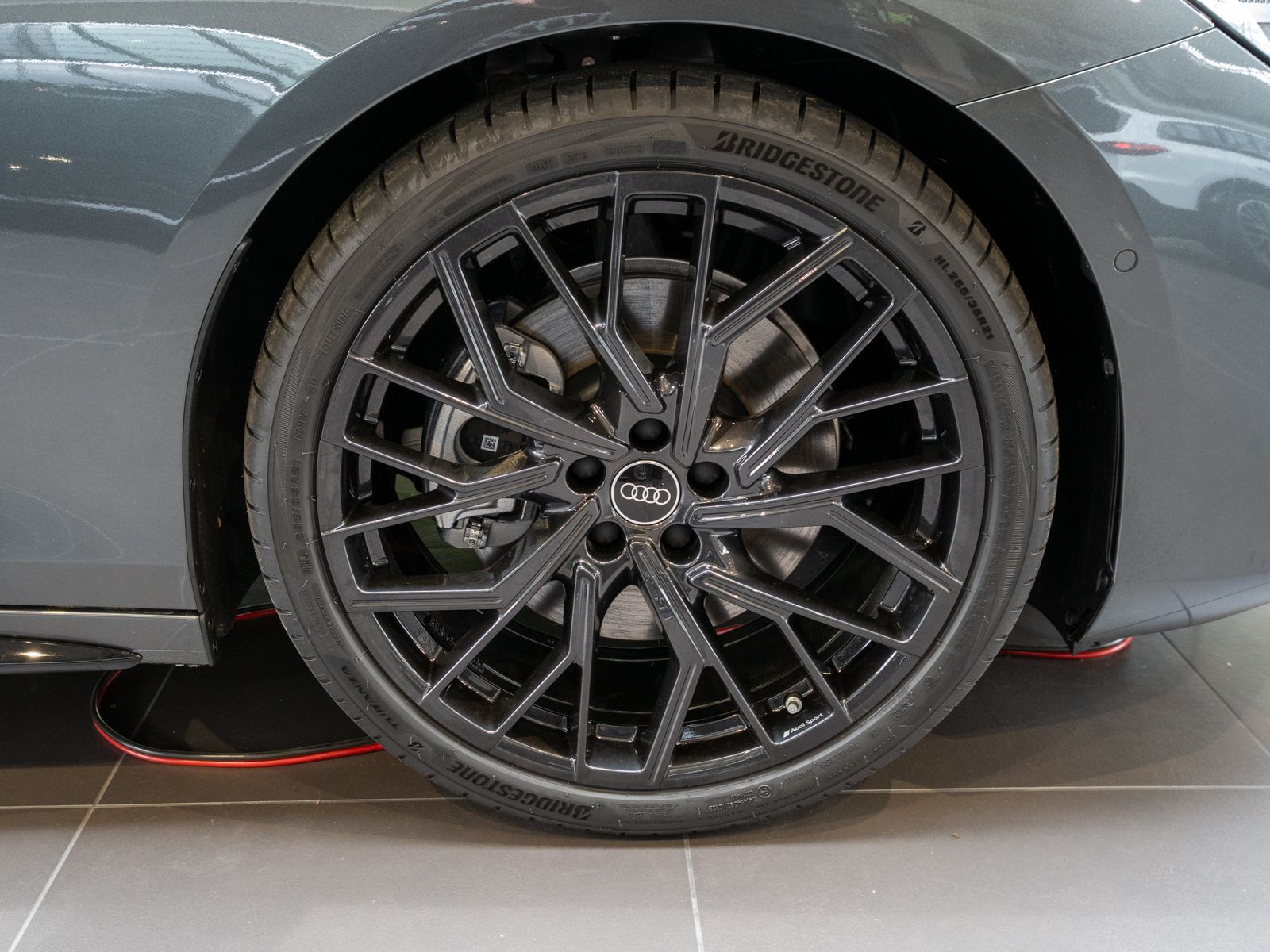 Fahrzeugabbildung Audi A6 Avant S line Edition One e-hybrid quattro B&O