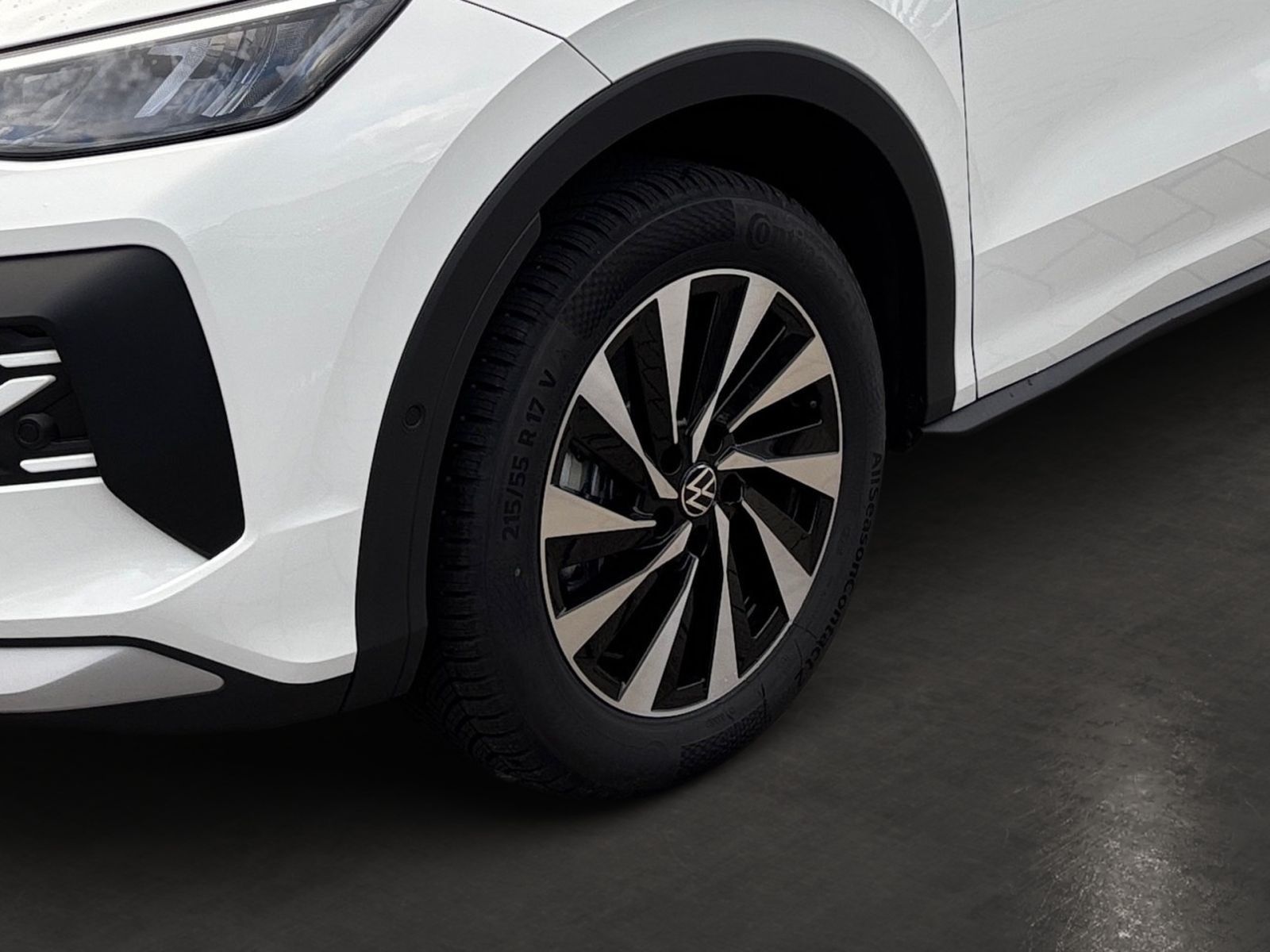 Fahrzeugabbildung Volkswagen T-Roc Life 1.5 eTSI OPF DSG