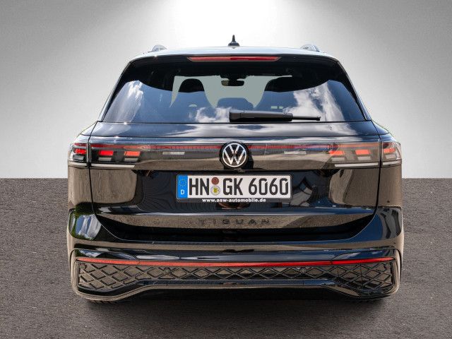 Fahrzeugabbildung Volkswagen Tiguan R-Line 2.0TDI 4M DSG LED PANO AHK