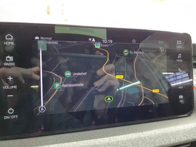 Fahrzeugabbildung SKODA Kamiq Selection 1,0 TSI DSG LED NAVI AHK RFK ACC