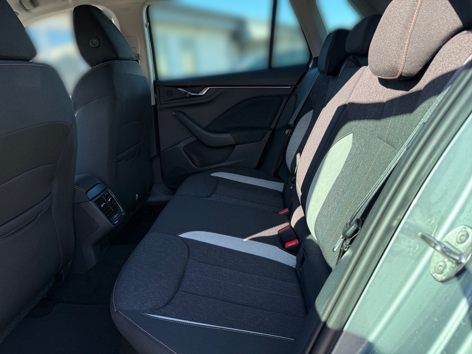 Fahrzeugabbildung SKODA Kamiq Balance 1,0 TSI 115PS DSG ACC RFK SHZ AHK