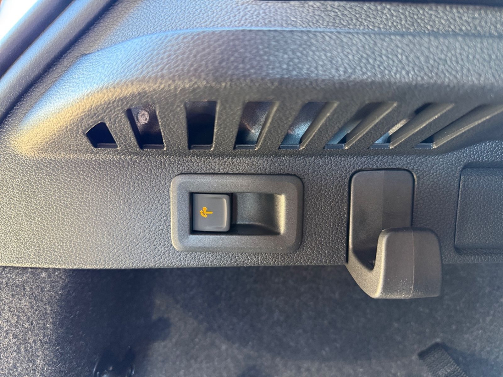Fahrzeugabbildung SKODA Kamiq Balance 1,0 TSI 115PS DSG ACC RFK SHZ AHK