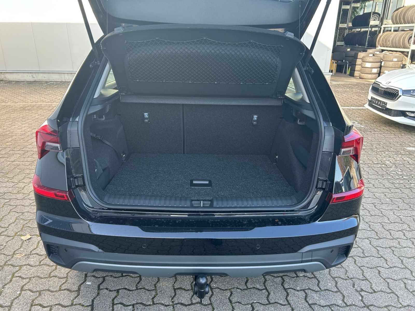 Fahrzeugabbildung SKODA Kamiq Balance 1,0 TSI 116PS DSG ACC RFK SHZ AHK