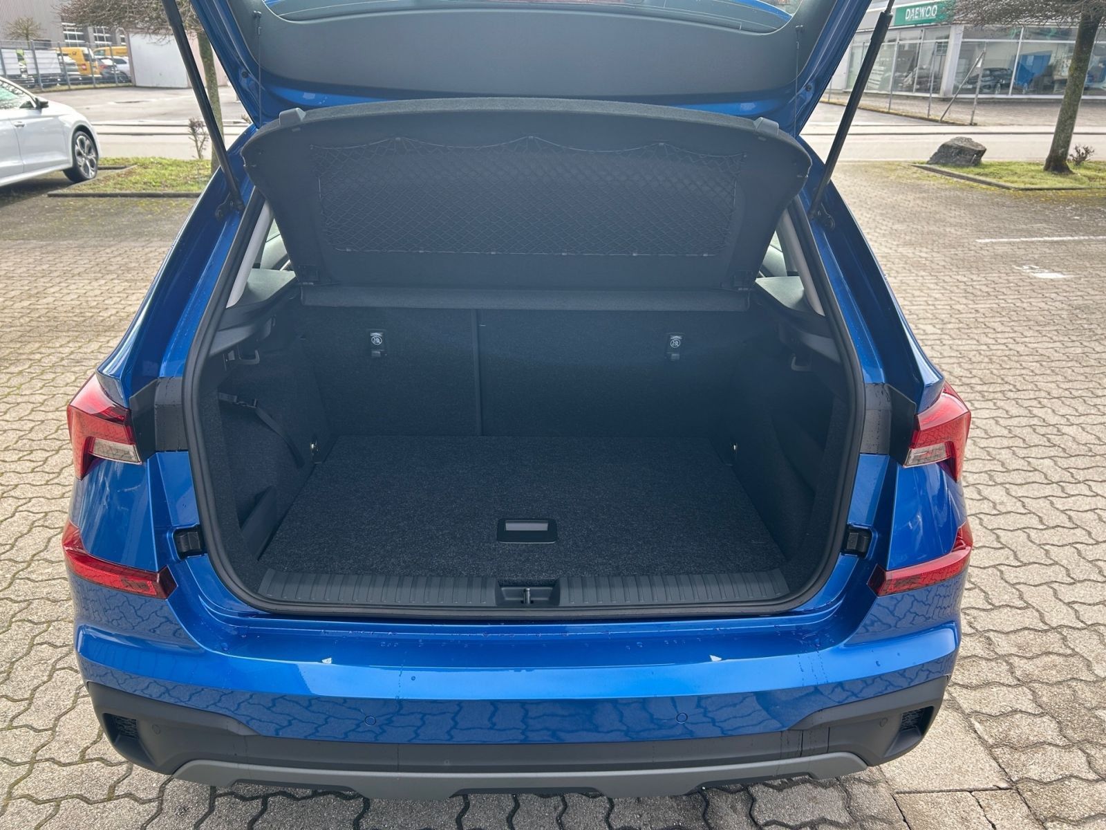 Fahrzeugabbildung SKODA Kamiq Balance 1,0 TSI 116PS DSG ACC RFK SHZ AHK