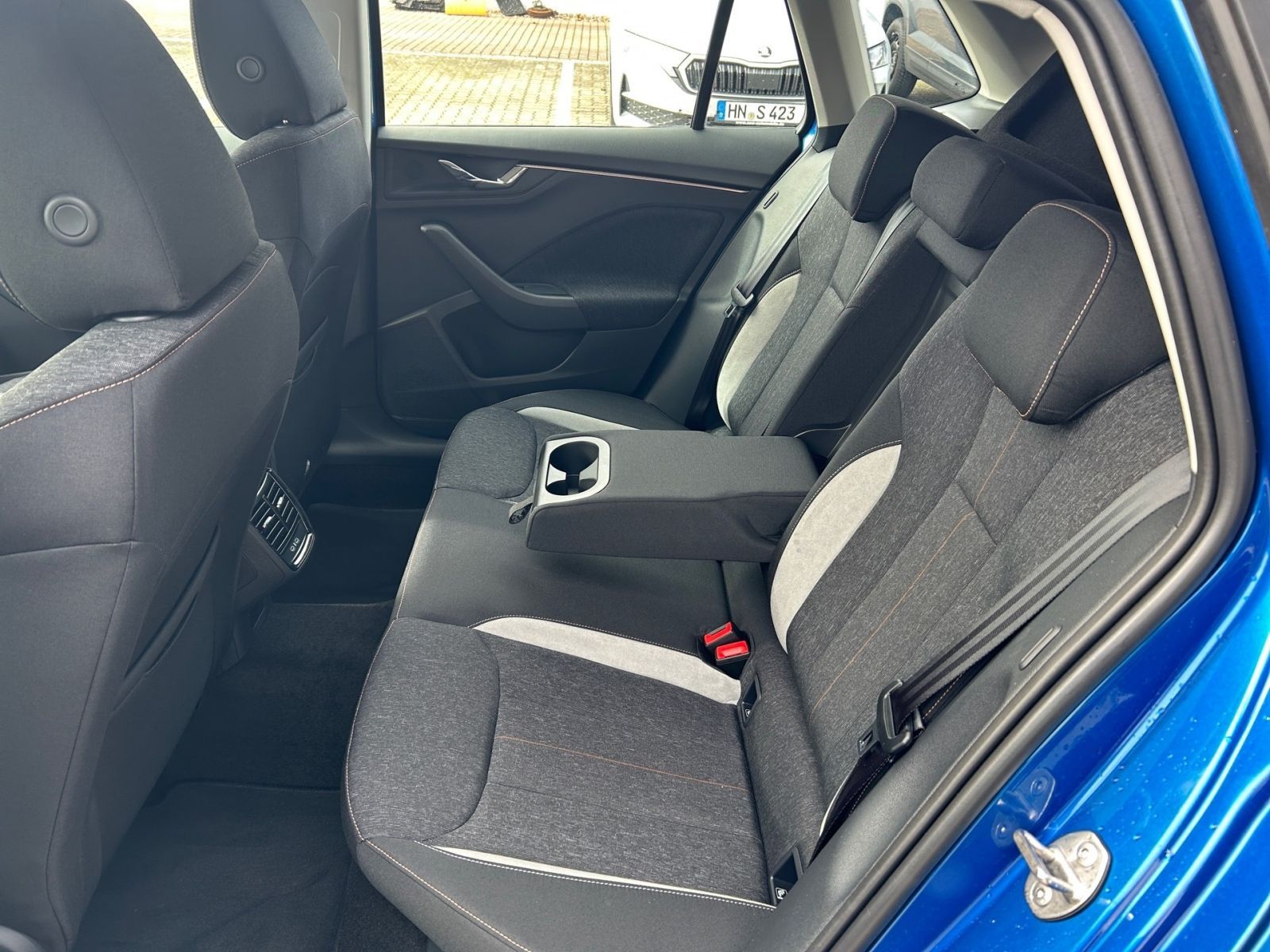 Fahrzeugabbildung SKODA Kamiq Balance 1,0 TSI 116PS DSG ACC RFK SHZ AHK
