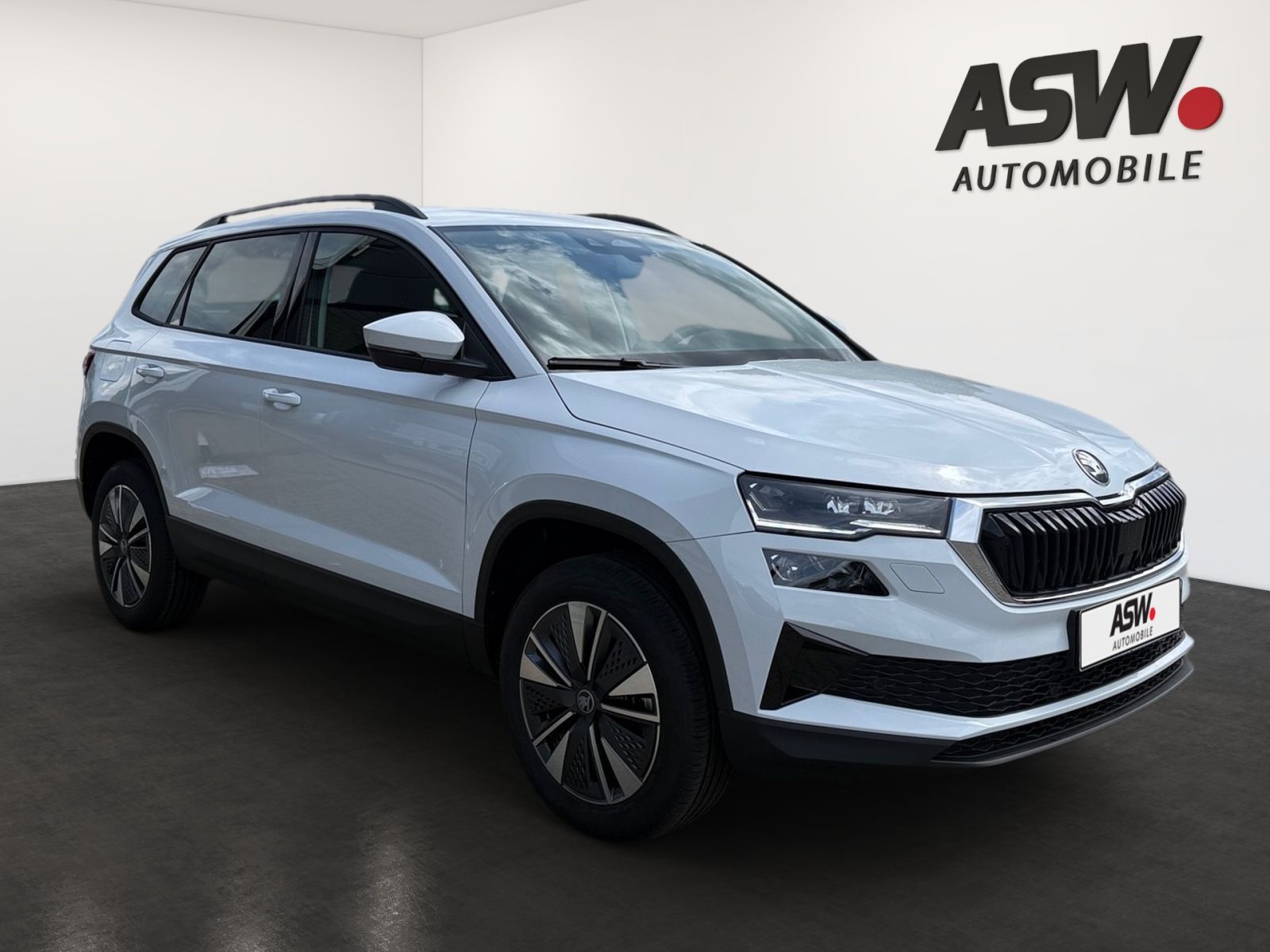 Fahrzeugabbildung SKODA Karoq Balance 1,5 TSI 150PS DSG ACC PDC SHZ AHK