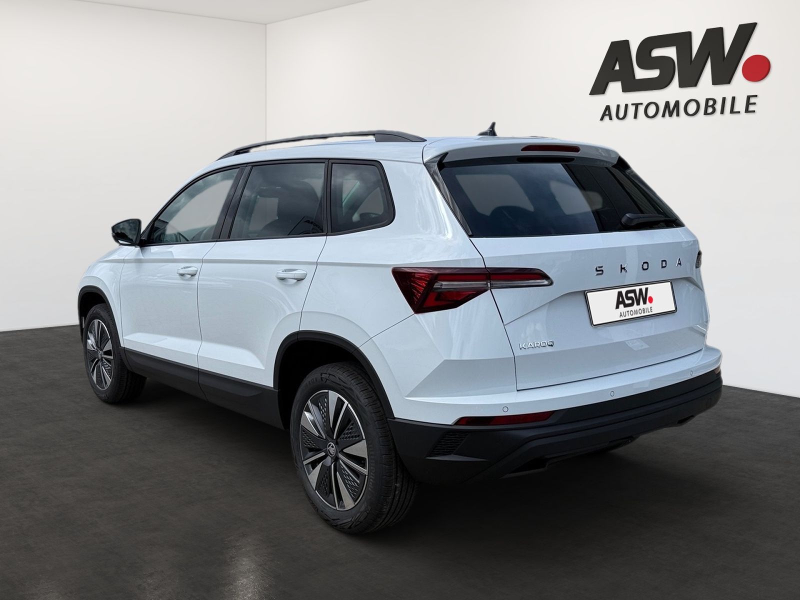 Fahrzeugabbildung SKODA Karoq Balance 1,5 TSI 150PS DSG ACC PDC SHZ AHK