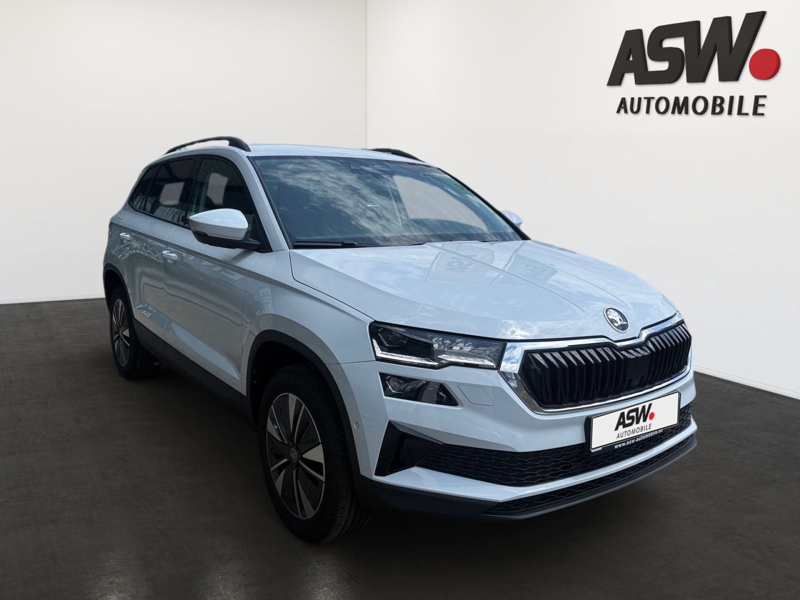 Fahrzeugabbildung SKODA Karoq Balance 1,5 TSI 150PS DSG ACC 360° SHZ AHK