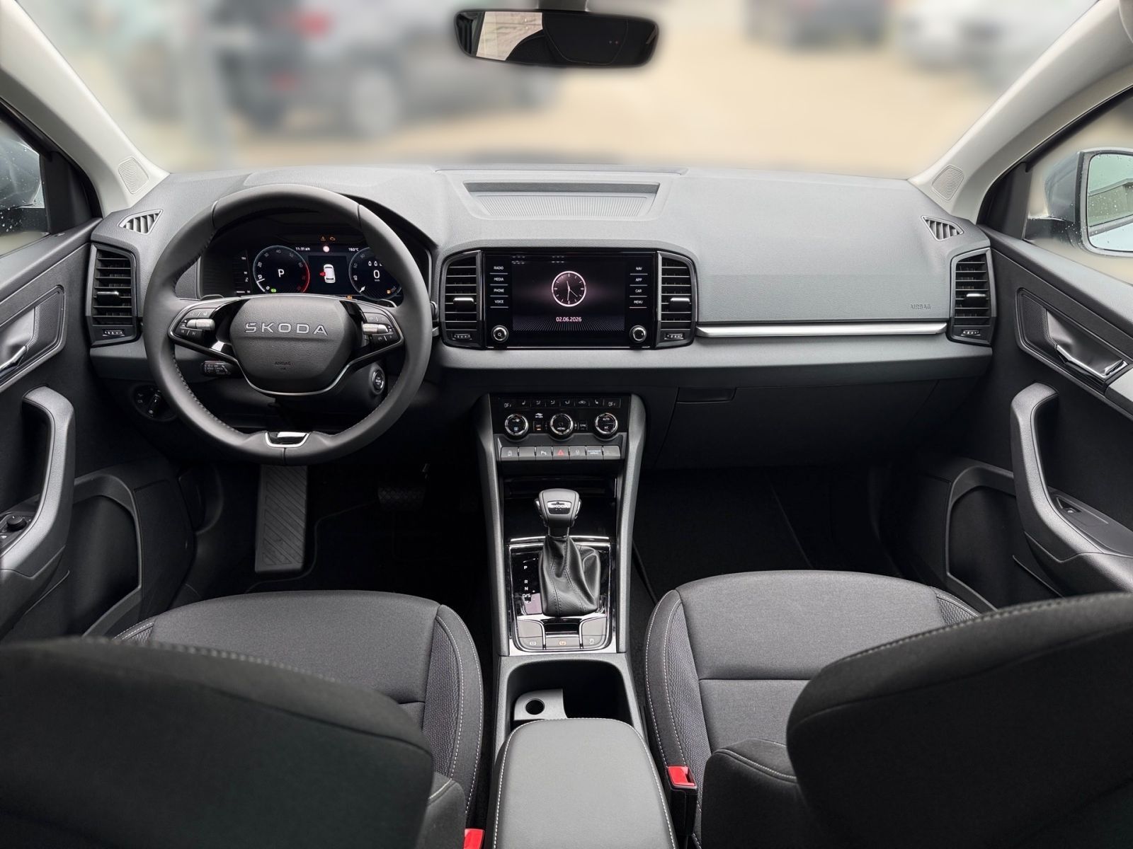 Fahrzeugabbildung SKODA Karoq Balance 1,5 TSI 150PS DSG ACC PDC SHZ AHK