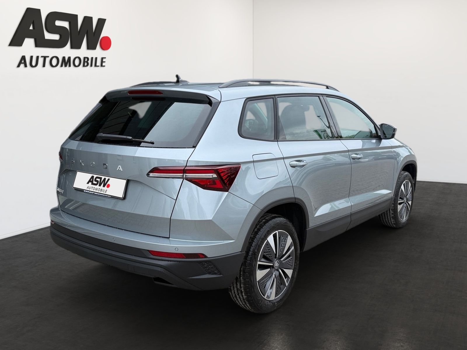 Fahrzeugabbildung SKODA Karoq Balance 1,5 TSI 150PS DSG ACC PDC SHZ AHK