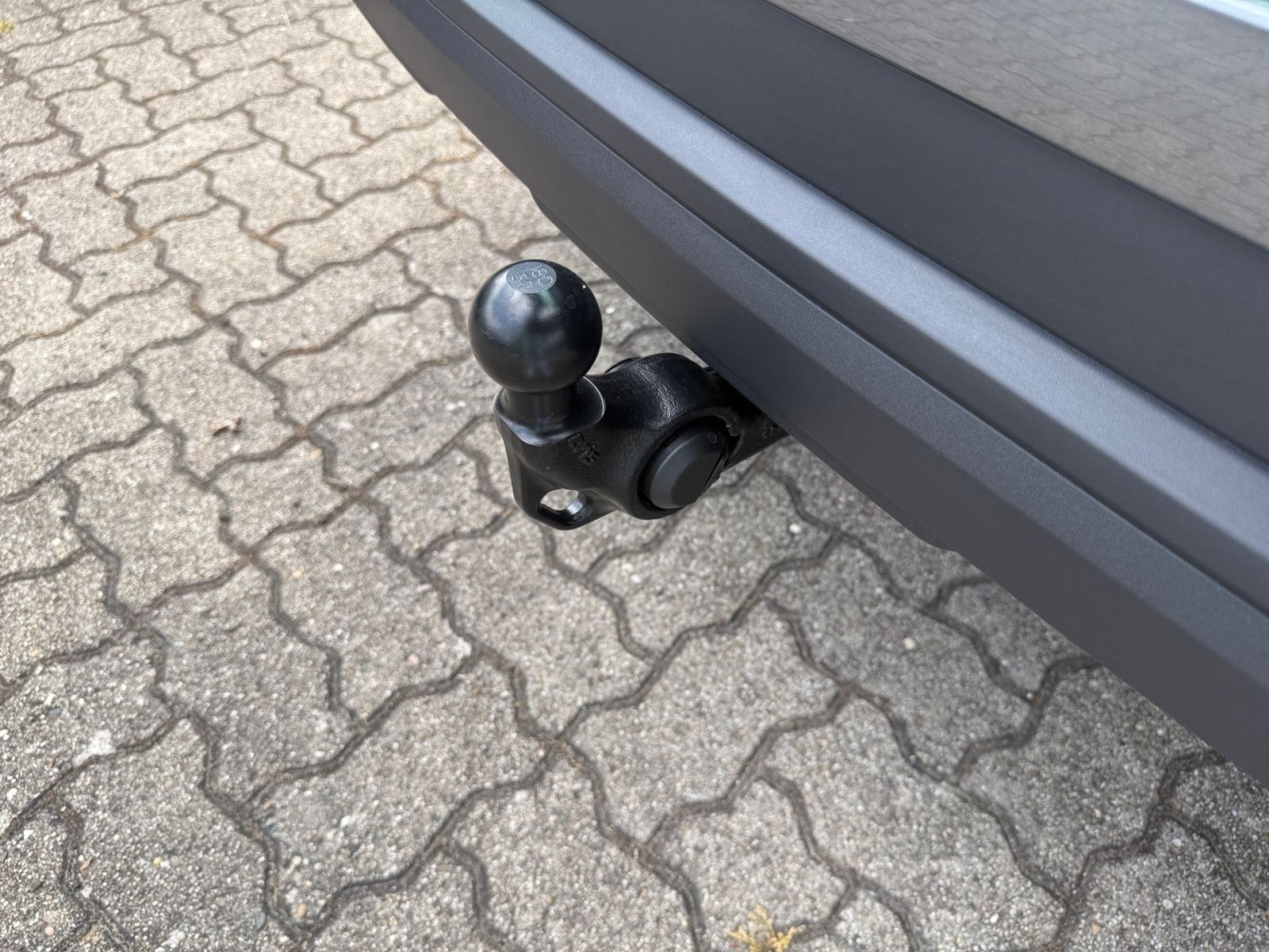Fahrzeugabbildung SKODA Karoq Balance 1,5 TSI 150PS DSG ACC PDC SHZ AHK