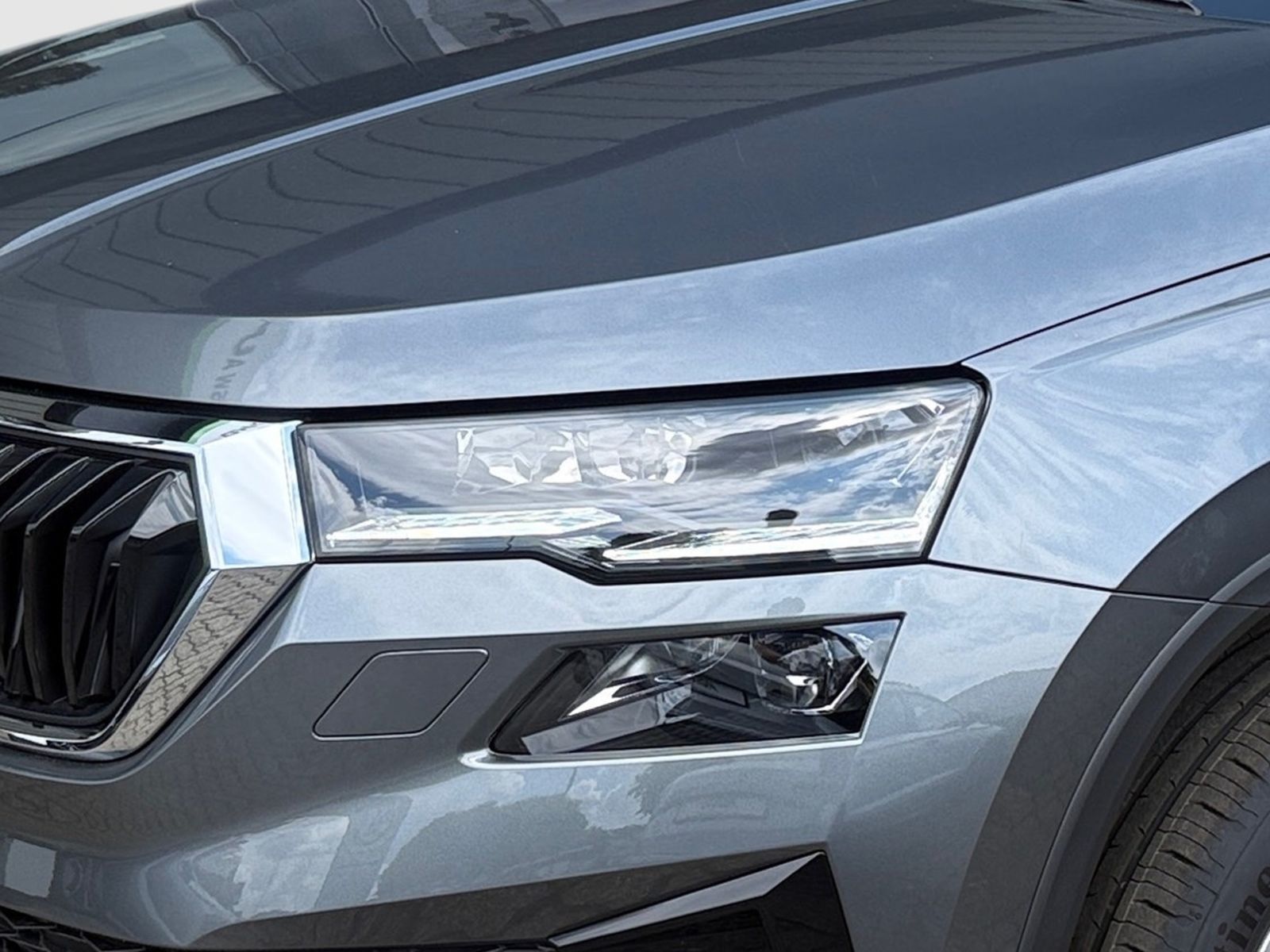 Fahrzeugabbildung SKODA Karoq Balance 1,5 TSI 150PS DSG ACC PDC SHZ AHK