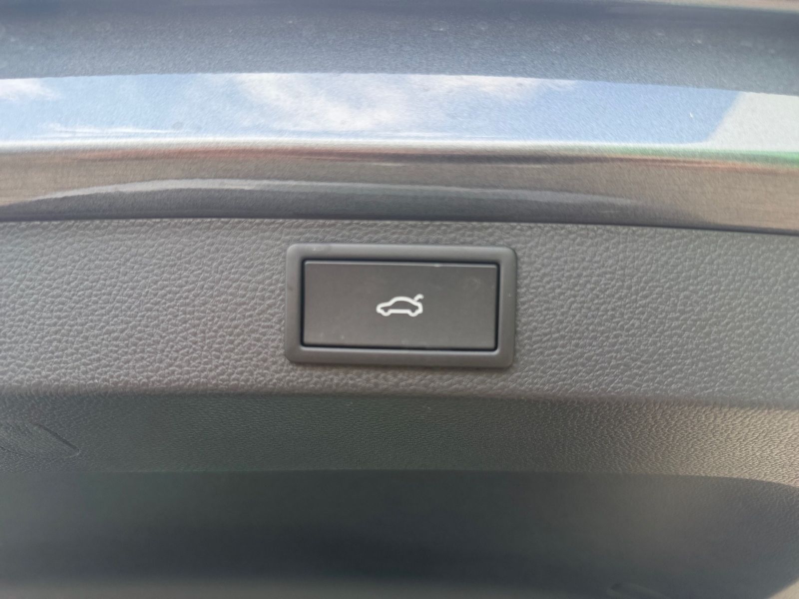 Fahrzeugabbildung SKODA Karoq Balance 1,5 TSI 150PS DSG ACC PDC SHZ AHK