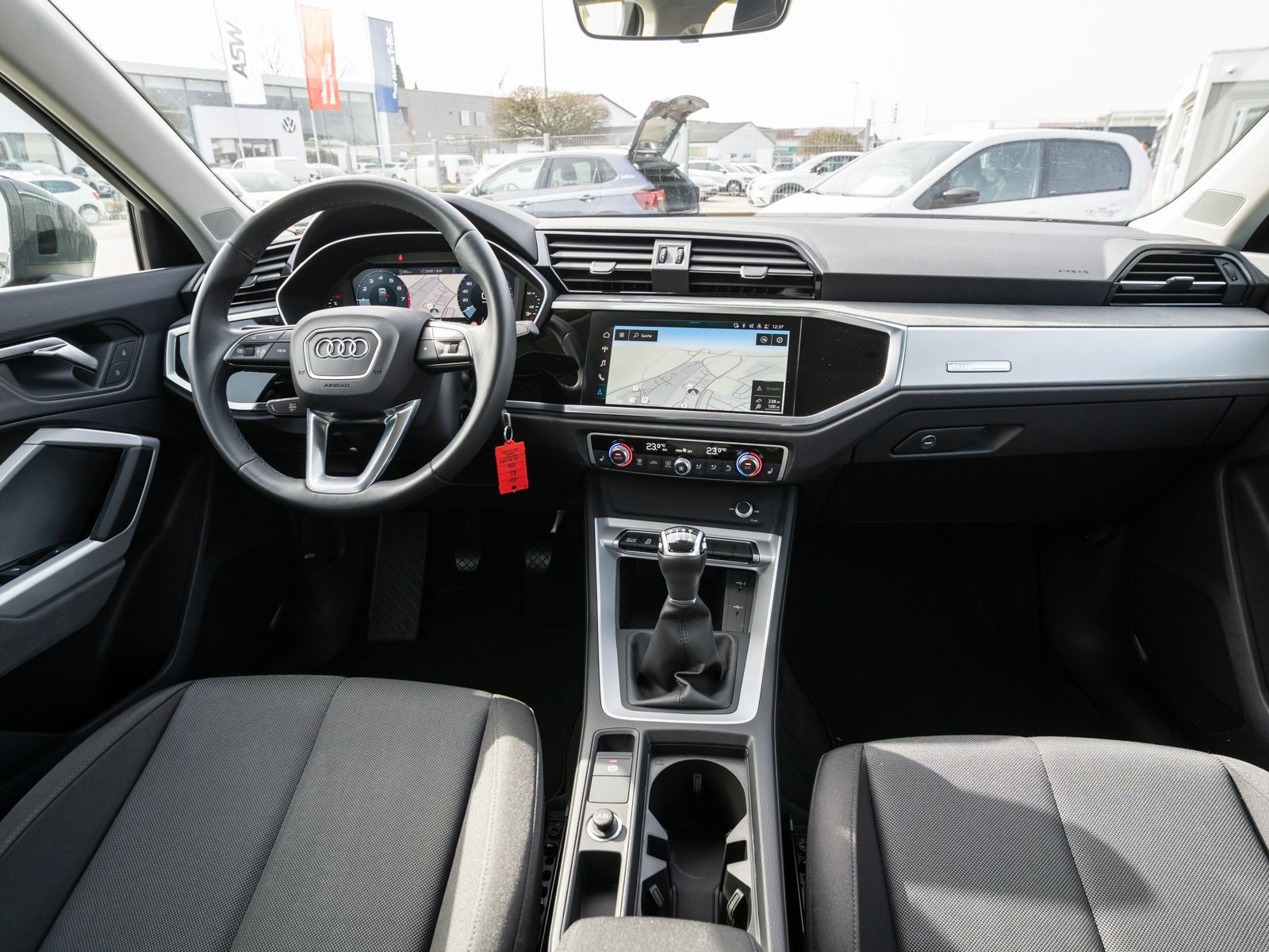Fahrzeugabbildung Audi Q3 Sportback 35TFSI NAVI LED SHZ PDC VC