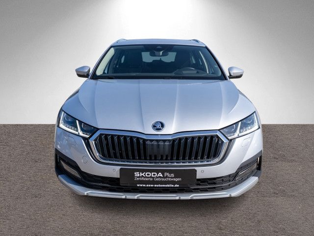Fahrzeugabbildung SKODA Octavia Combi Scout 4x4 2.0 TDI DSG HUD PANO AHK