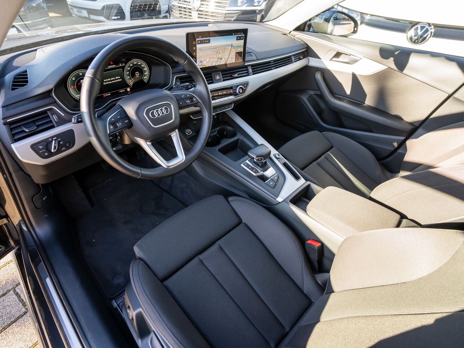 Fahrzeugabbildung Audi A4 Avant advanced 35TDI S tronic LED NAVI AHK VC