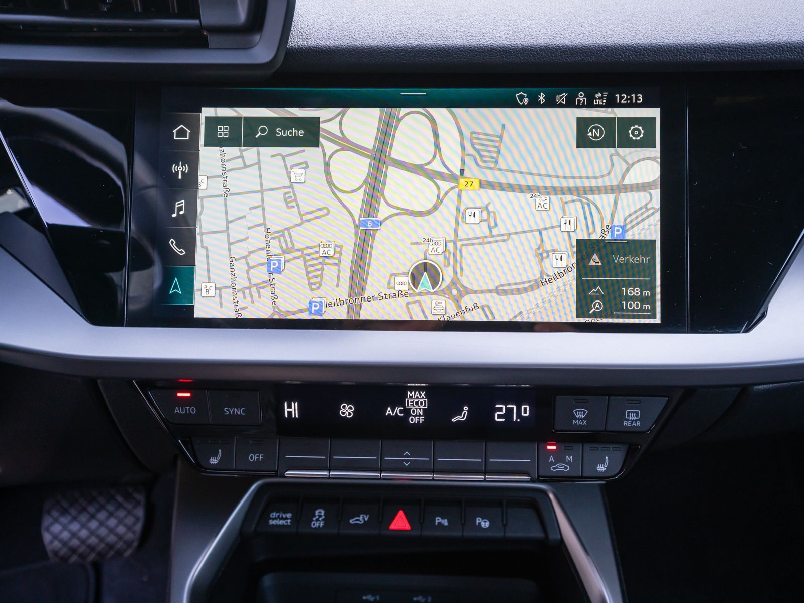 Fahrzeugabbildung Audi A3 Sportback 40 TFSI e S tronic NAVI RFK SHZ VC