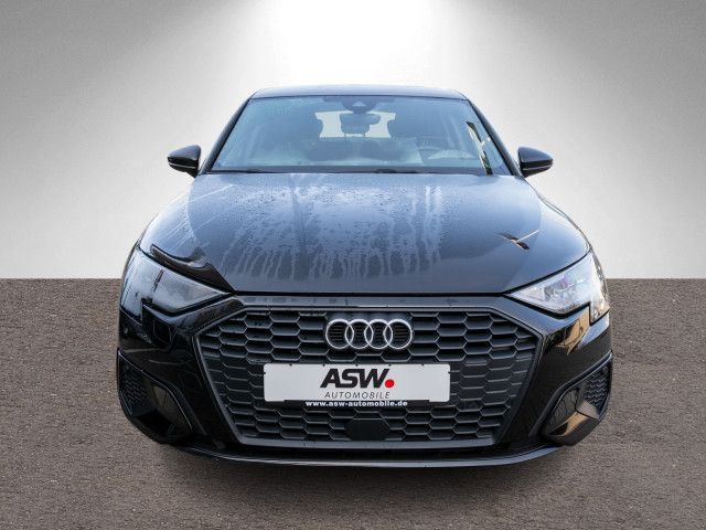 Fahrzeugabbildung Audi A3 Sportback 40 TFSI e S tronic NAVI RFK SHZ VC