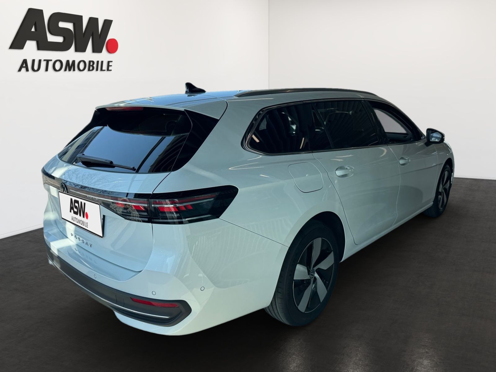 Fahrzeugabbildung Volkswagen Passat Variant Business 2.0 TDI DSG Head-up ACC