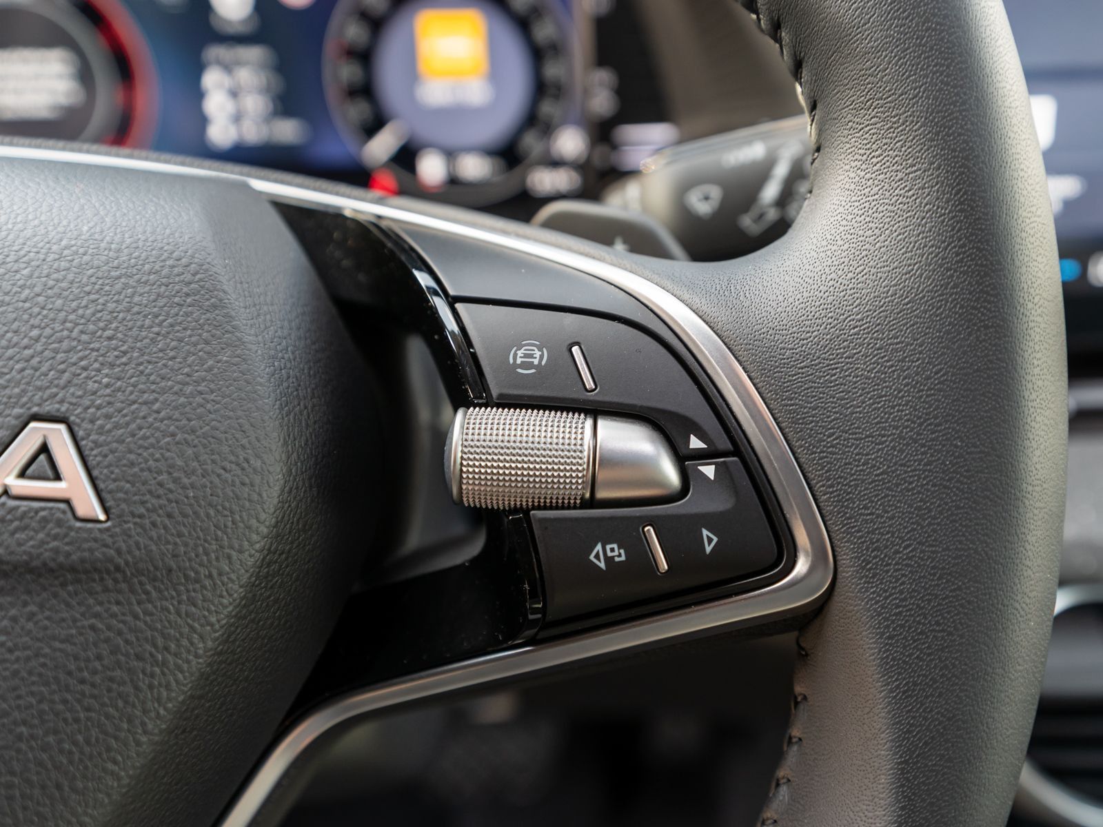 Fahrzeugabbildung SKODA Octavia Combi Tour 2.0TDI DSG RFK Stdhz PANO AHK