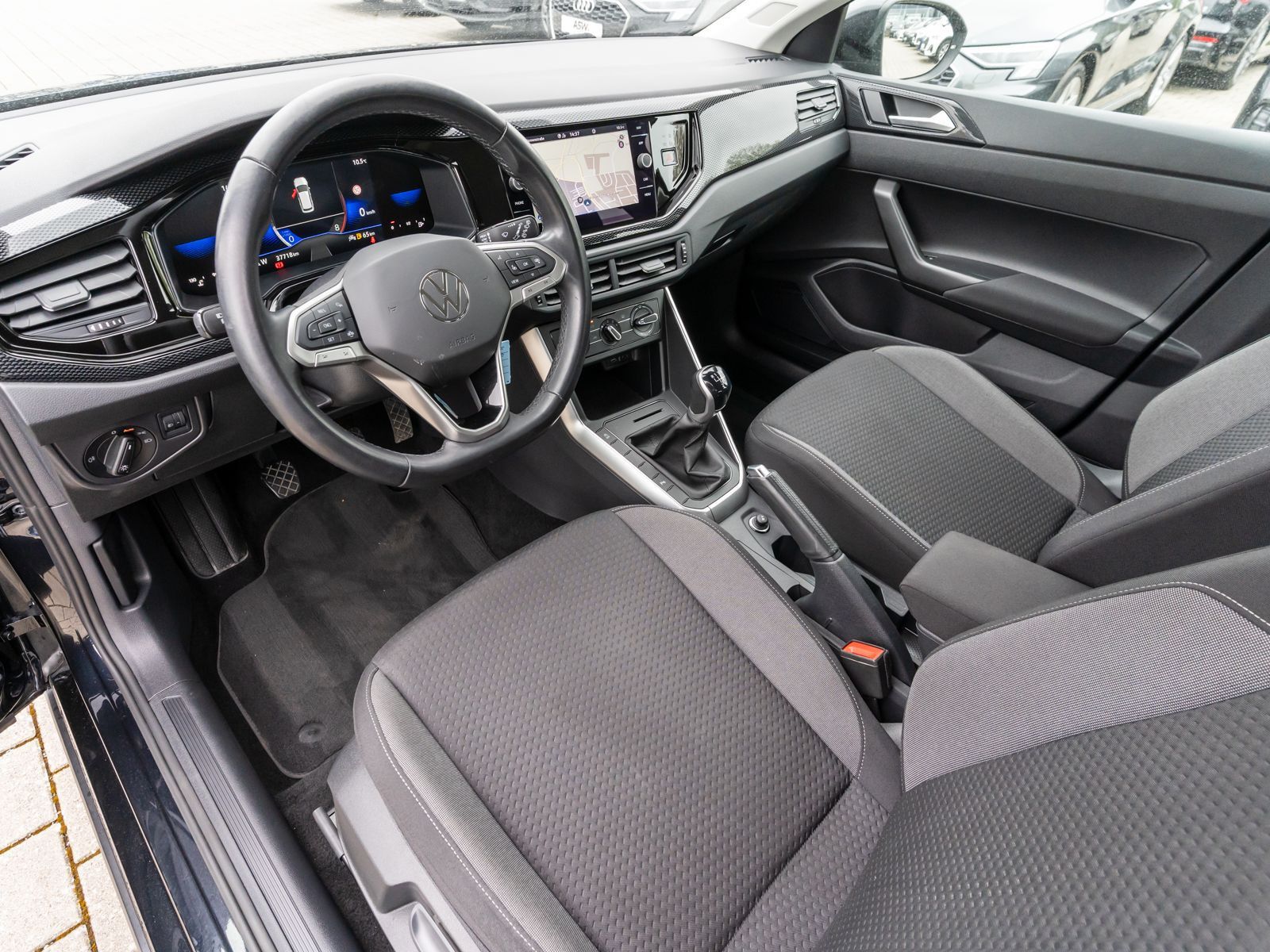 Fahrzeugabbildung Volkswagen Taigo Life 1.0 TSI LED Navi PDC VC AHK