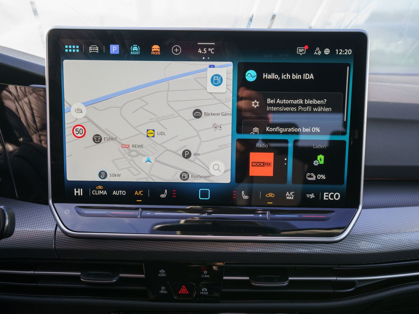 Fahrzeugabbildung Volkswagen Golf Style 1.5TSI eHybrid DSG LED Nav RFK HUD VC