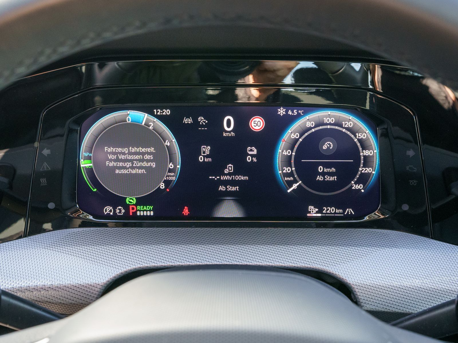 Fahrzeugabbildung Volkswagen Golf Style 1.5TSI eHybrid DSG LED Nav RFK HUD VC