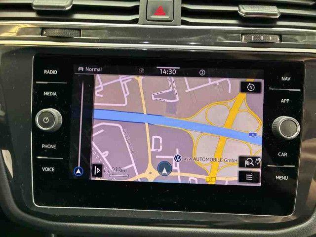 Fahrzeugabbildung Volkswagen Tiguan Active 2,0 TDI DSG LED AHK Navi ACC PDC
